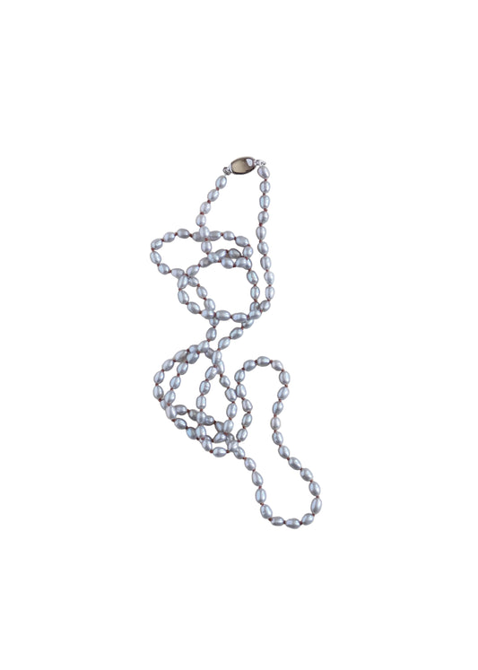 Long grey necklace Chara 
