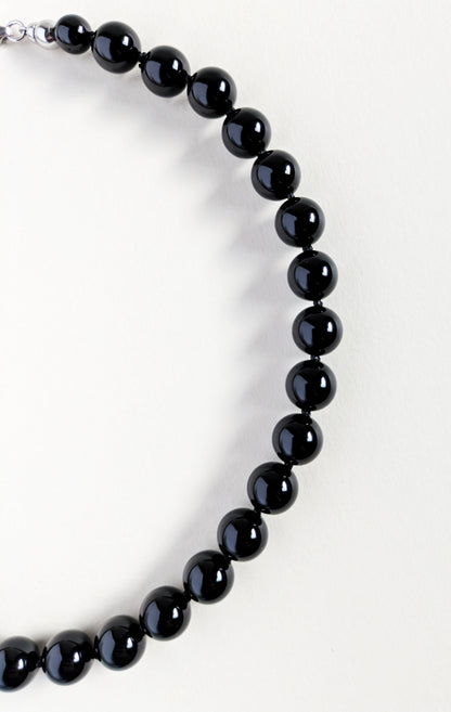 Details of black onyx necklace.