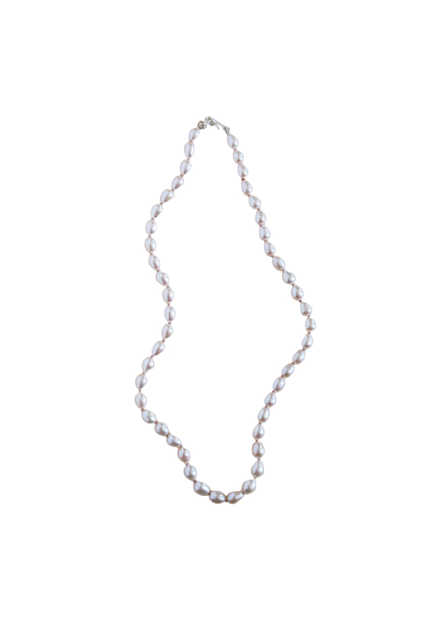 Rosy pearl necklace.