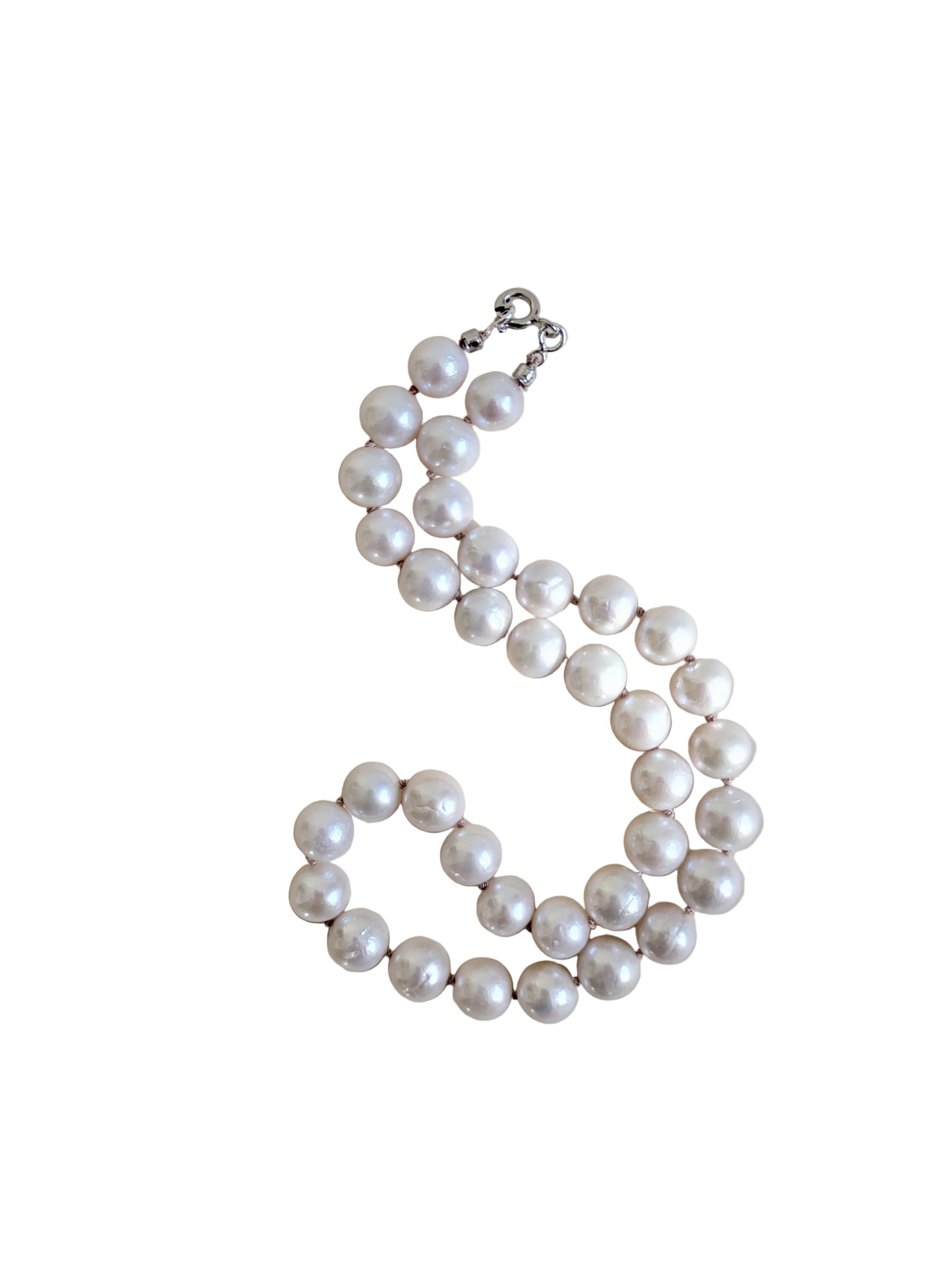 Baroque pearl necklace.