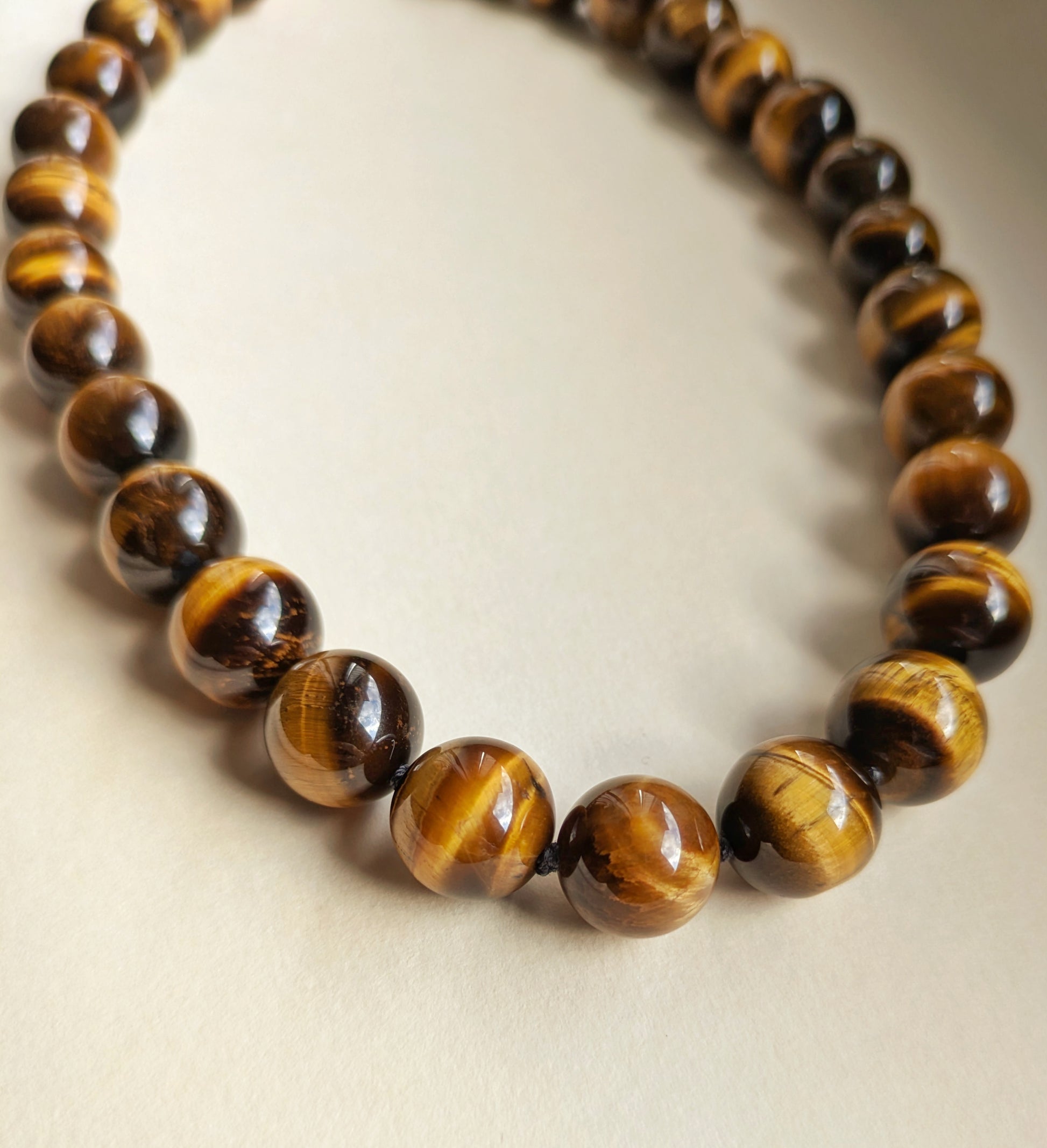 Tiger eye bead necklace